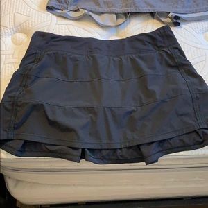 Lululemon pleated back running skirt